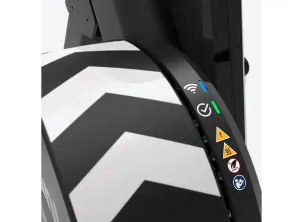 Wahoo KICKR CORE 2 ZWIFT Cog and Click smart trainer