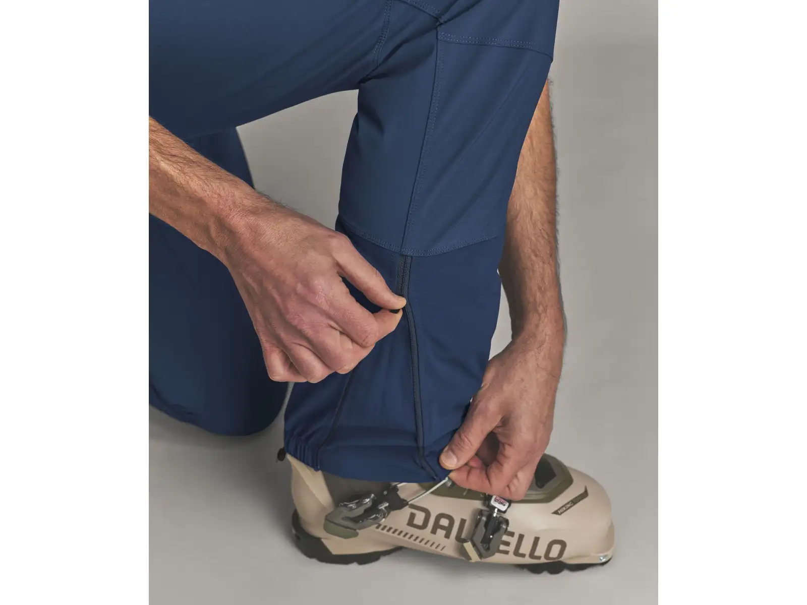 Ortovox Venet Softshell Pants Herren-Softshellhose Blue Nunatak