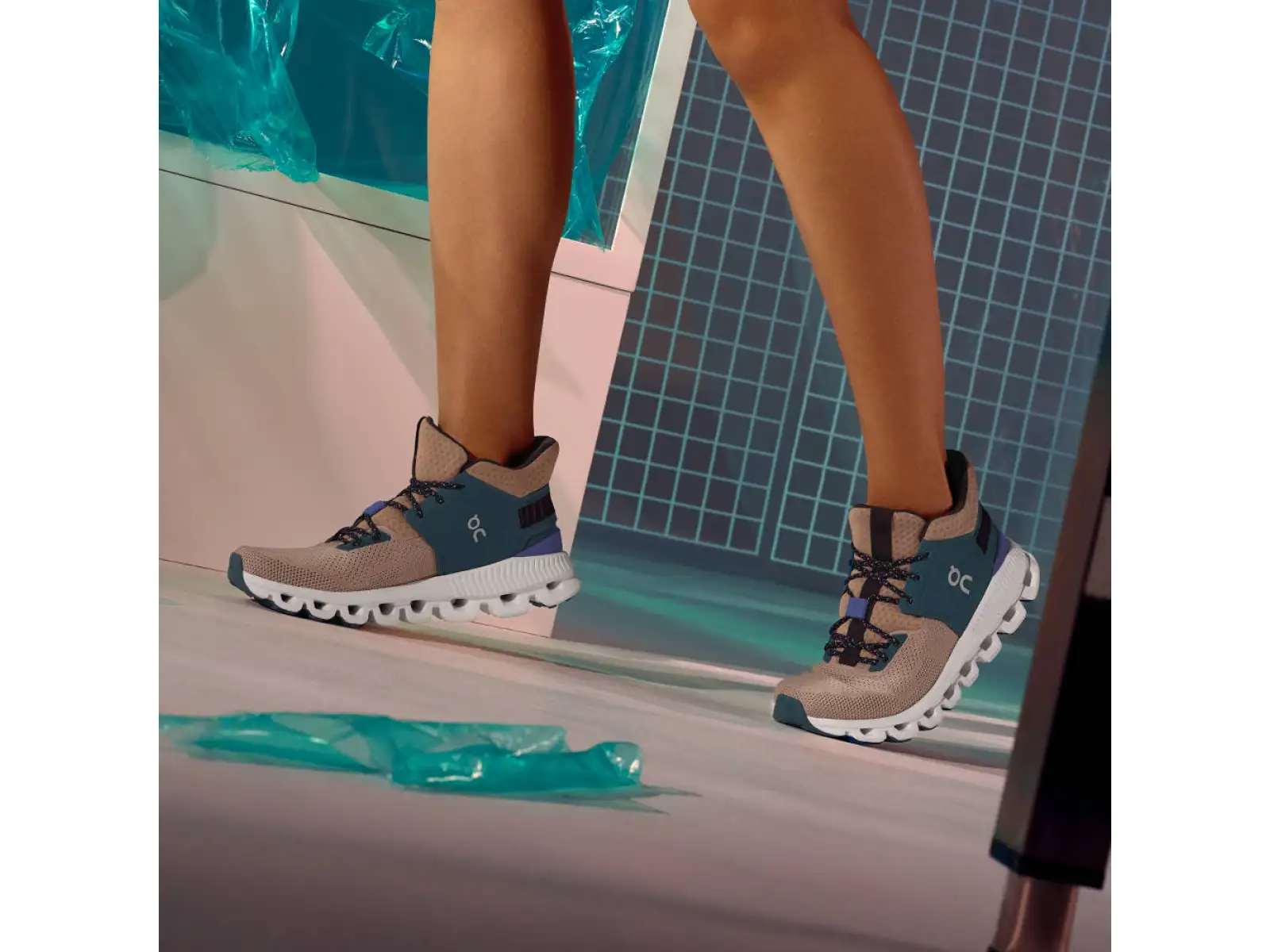 On Cloud Hi Edge Damenlaufschuhe Blush/Storm FW20