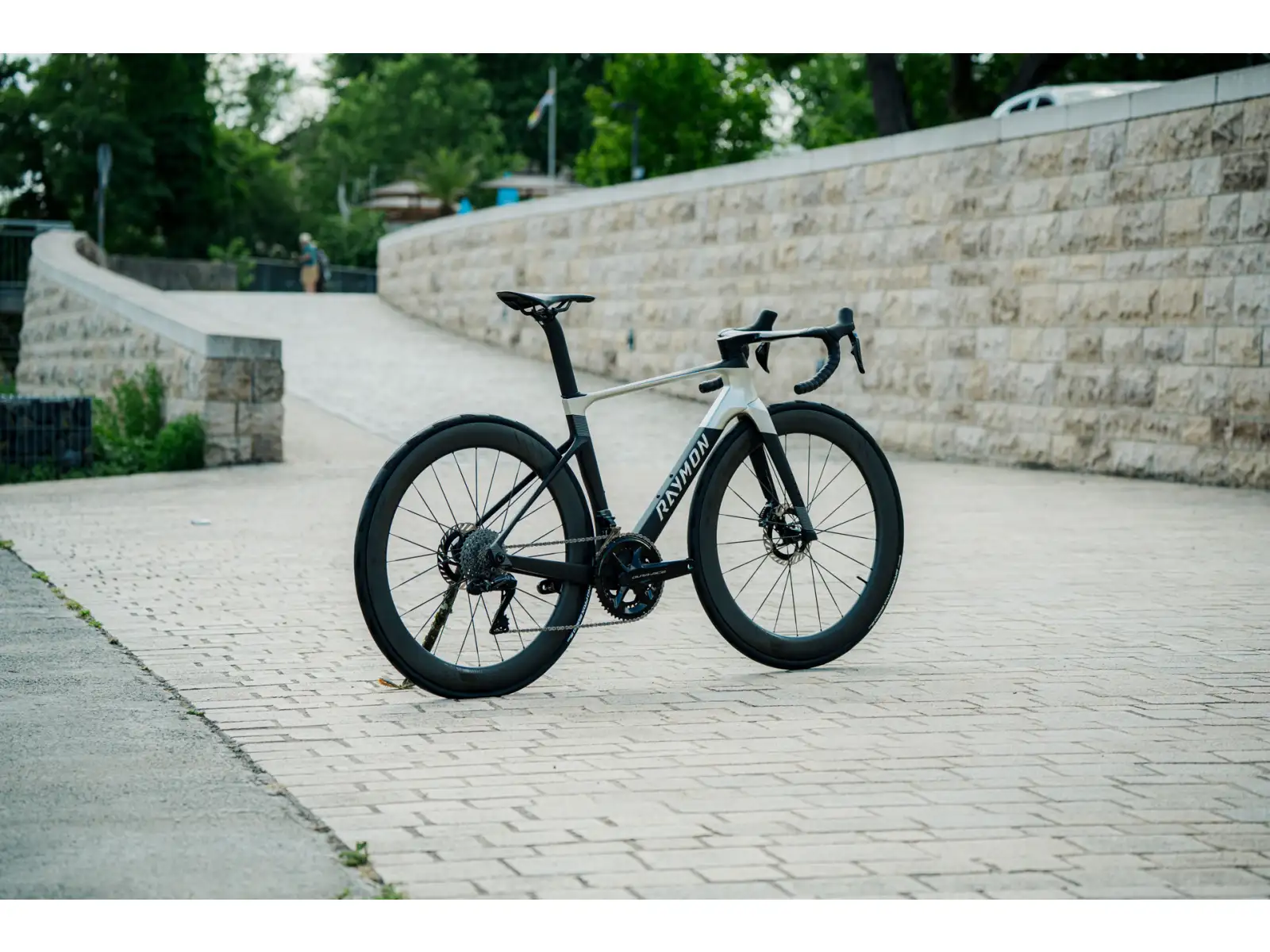 Raymon Arva Ultra 24S Ultegra Di2 Rennrad carbon stealth