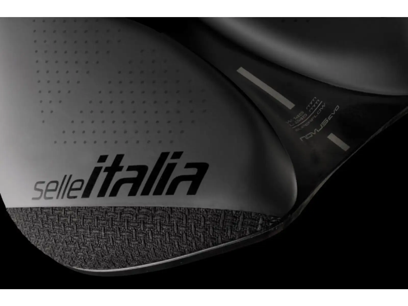 Selle Italia Novus Boost EVO X-Cross TM Superflow L3 Sattel Grau