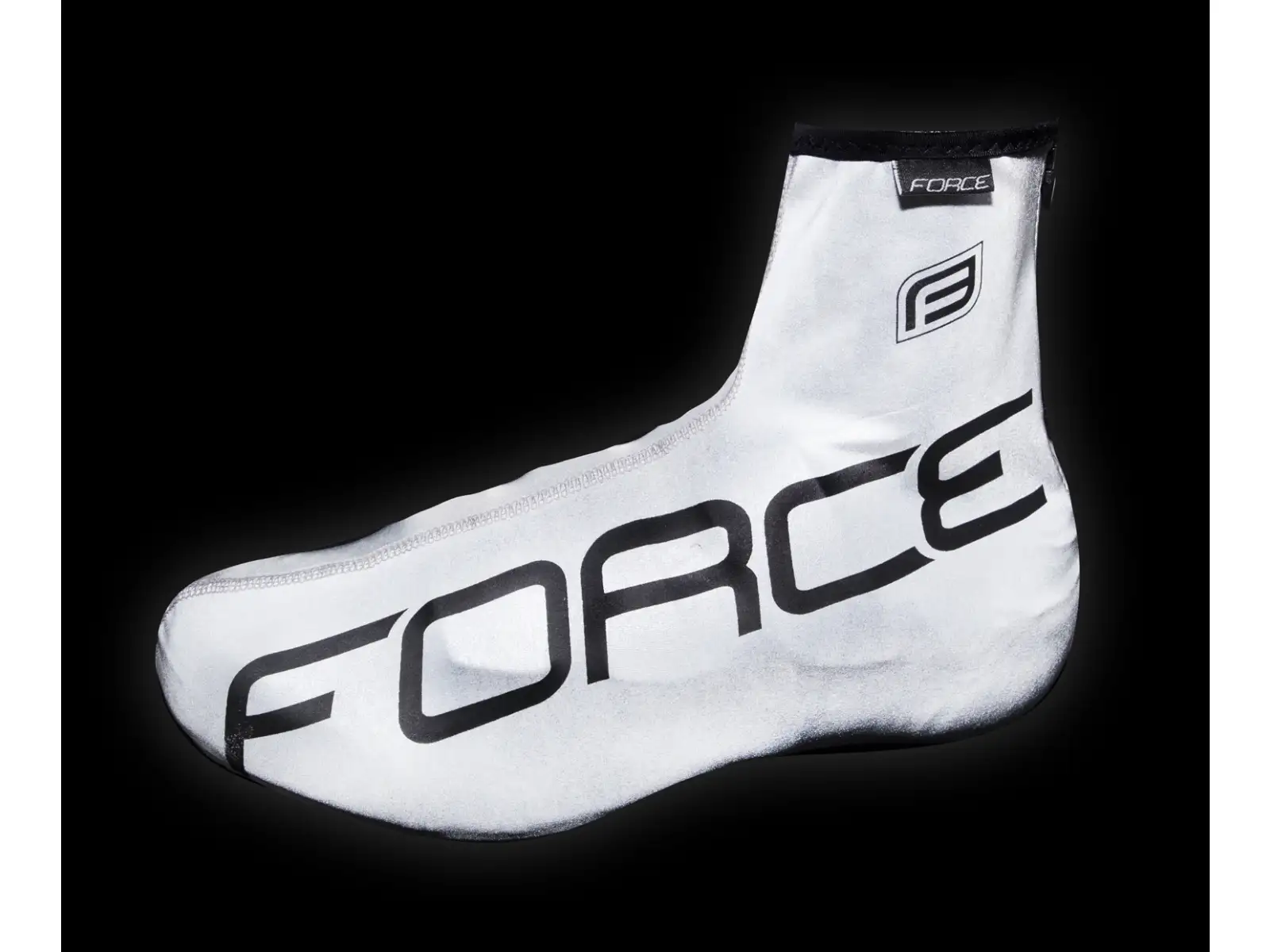 Force Flare Schuhüberzüge sind vollständig reflektierend.