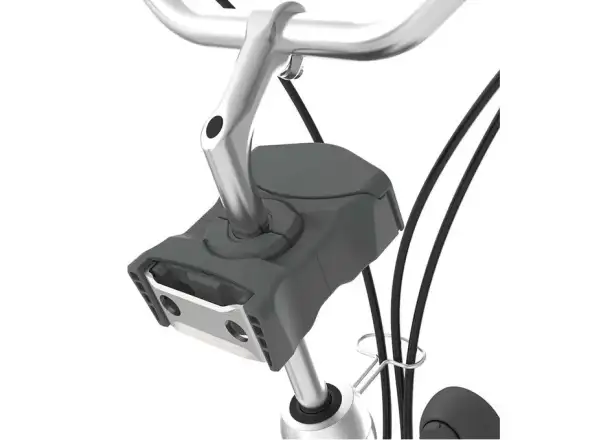 Die Urban Iki Vordersitz für Kinder mit Adapter am Vorbau in Bincho Black.