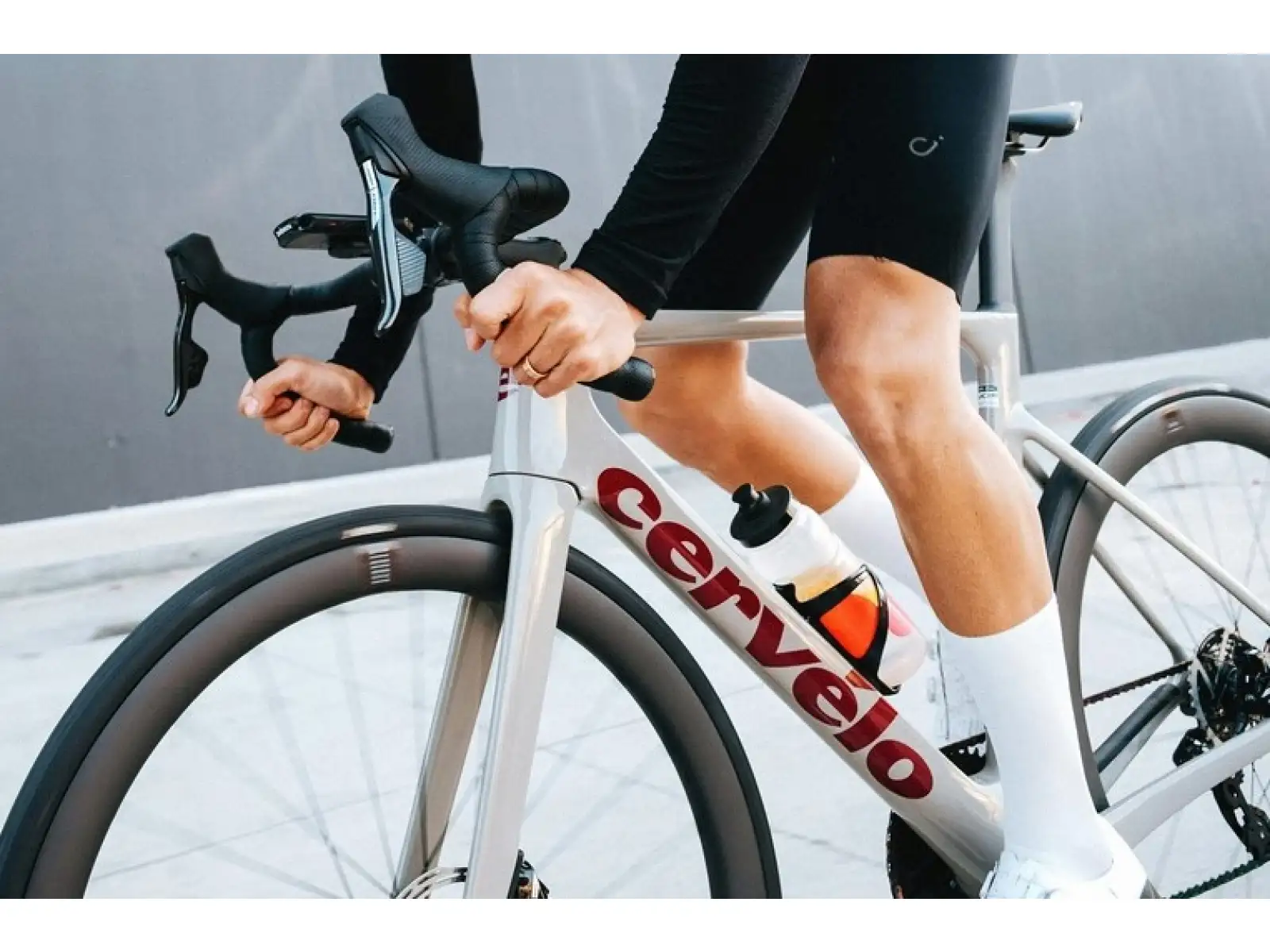 Cervélo Soloist Ultegra Di2 Rennrad Dried Amaranth