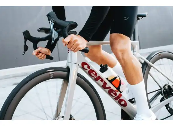 Cervélo Soloist Ultegra Di2 Rennrad Dried Amaranth