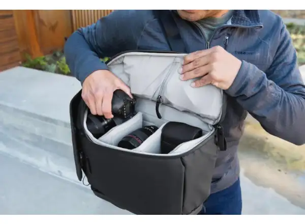 Peak Design Everyday Rucksack 20 l Schwarz
