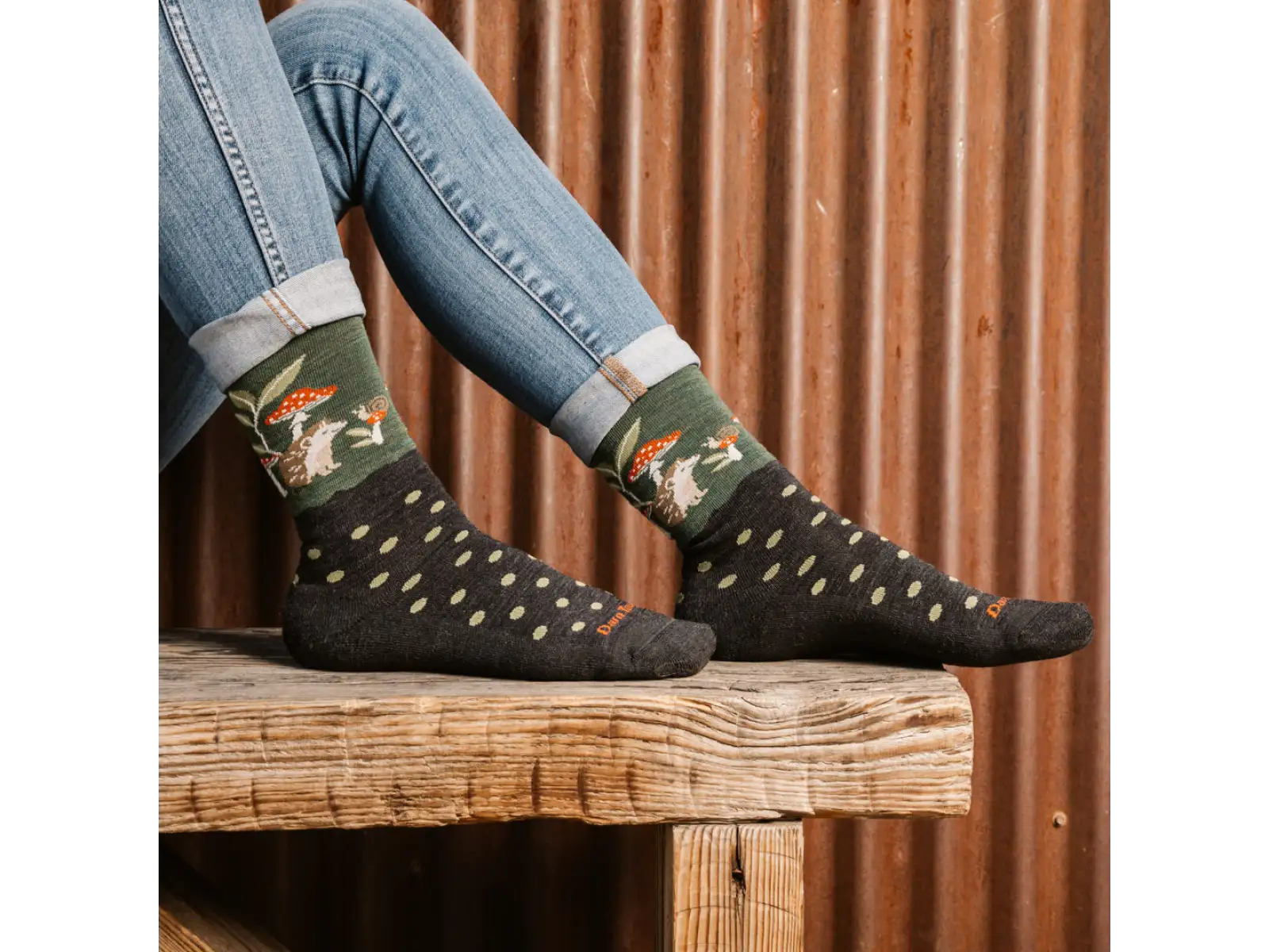 Darn Tough Wild Life Crew Lightweight Cushion Damen Socken Hedgehog Moss