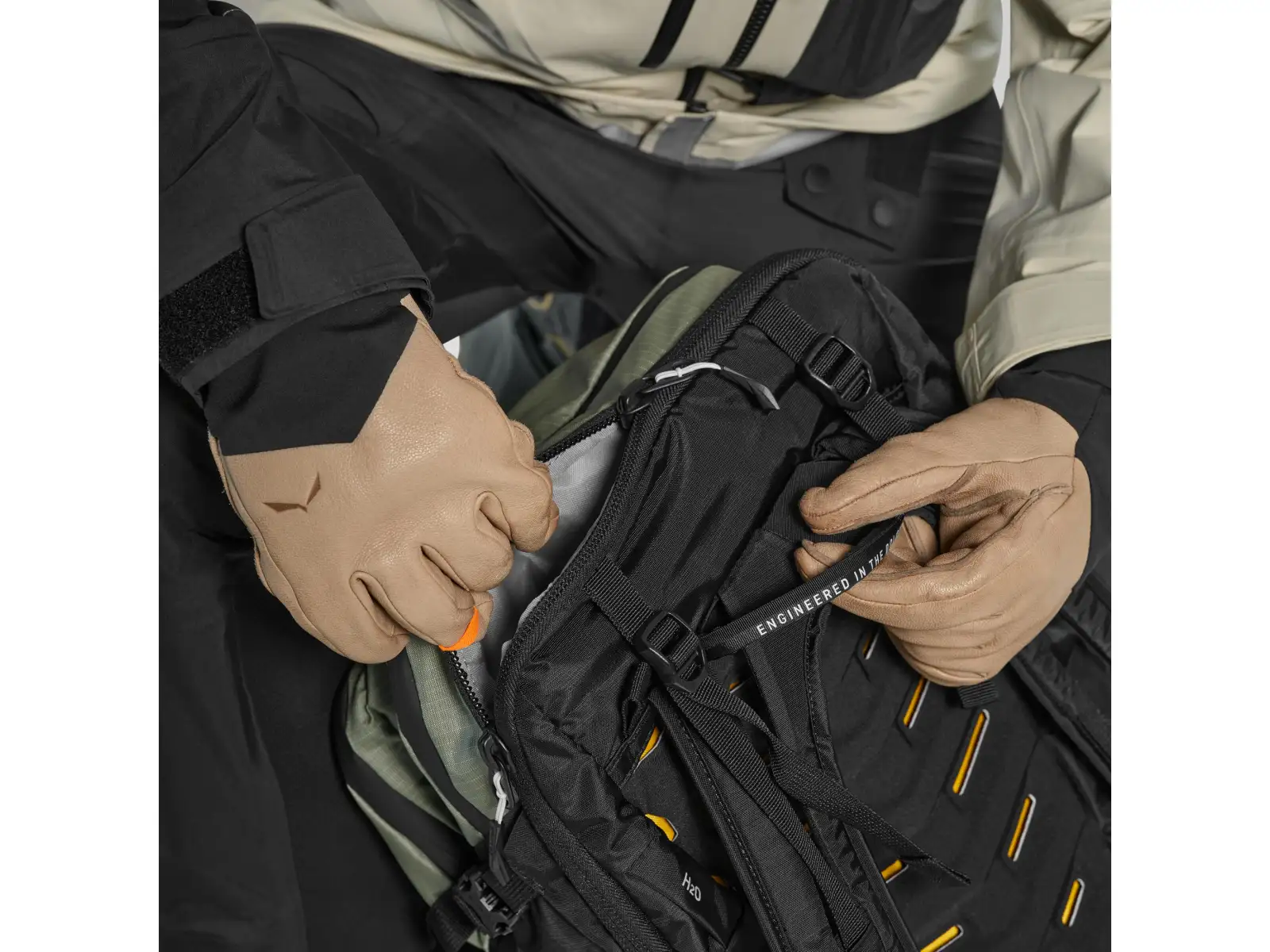 Salewa Sella Tour 30L Damenrucksack Shadow/Black Out