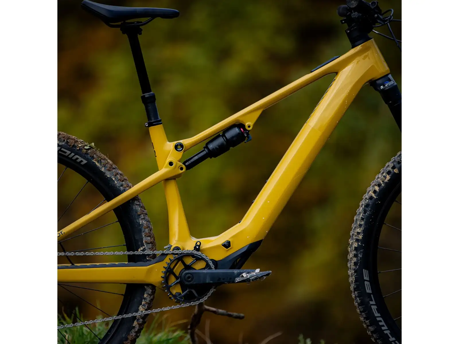 Superior iXF 9.2 vollgefedertes E-Bike Matte Mustard