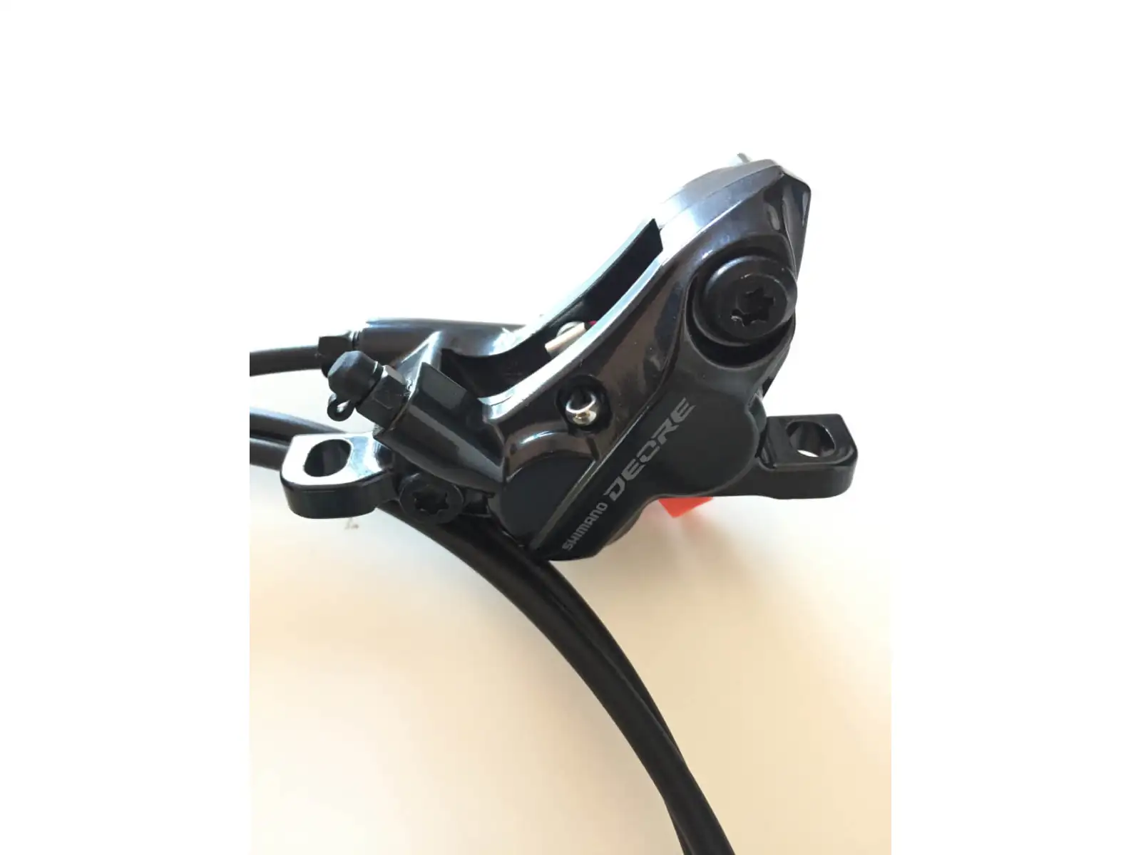 Shimano Deore BR-M6120 Bremssattel Vorne/Hinten + Polymer-Beläge & Leitung 1700 mm