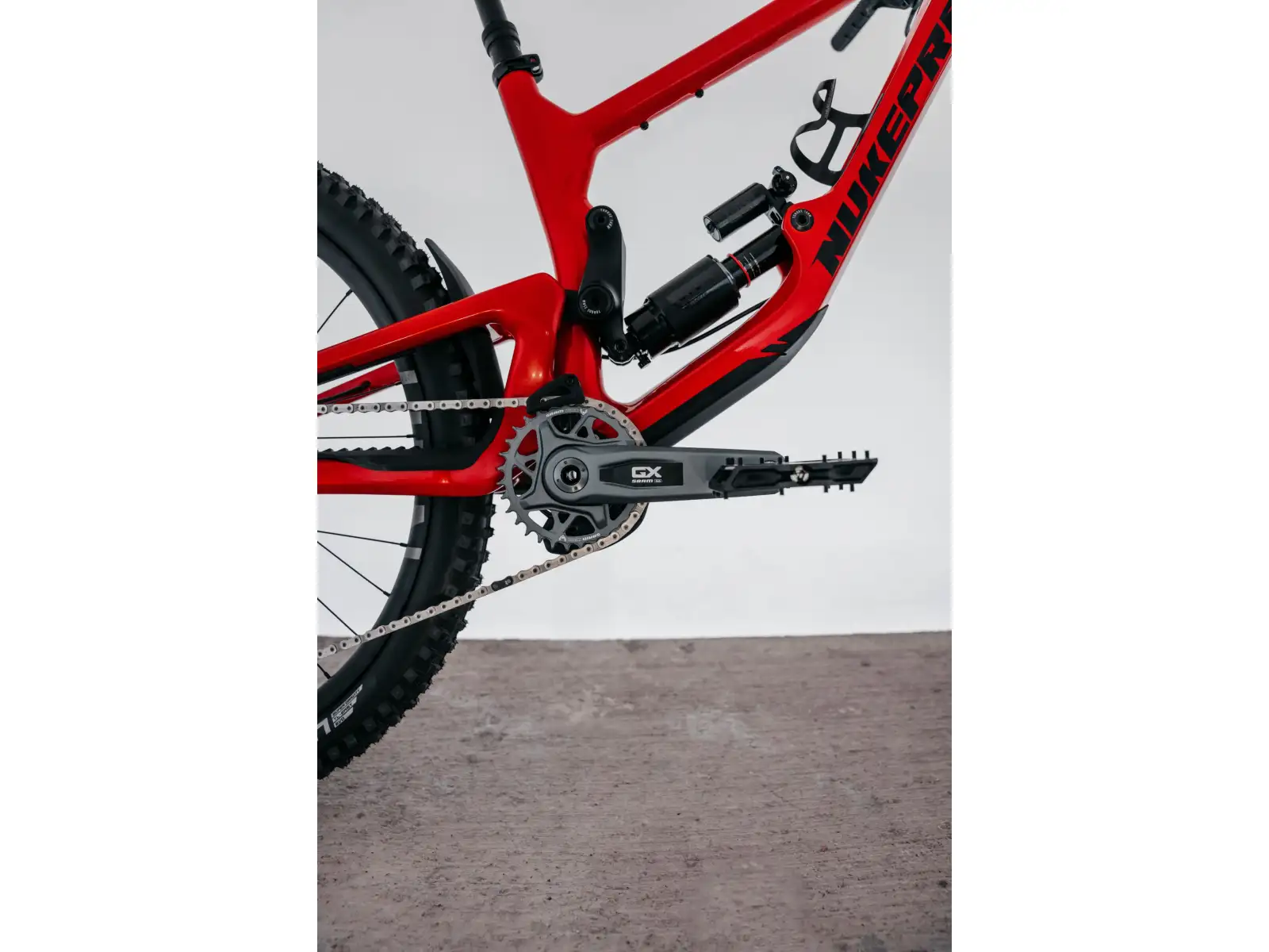 Nukeproof Giga Carbon Pro 290 T-GX vollgefedertes Fahrrad Red