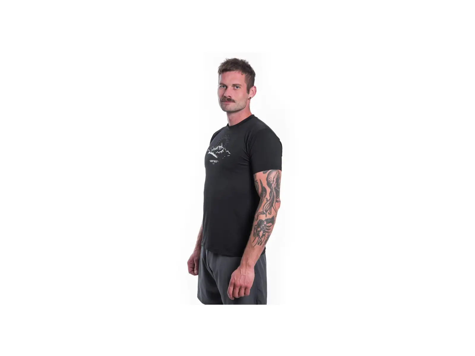 Sensor Coolmax Tech Mountains Herren T-Shirt Kurzarm Schwarz
