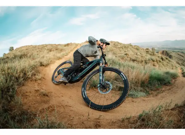 Cannondale Moterra Carbon 1 vollgefedertes Elektrofahrrad Matte Black (BBQ)