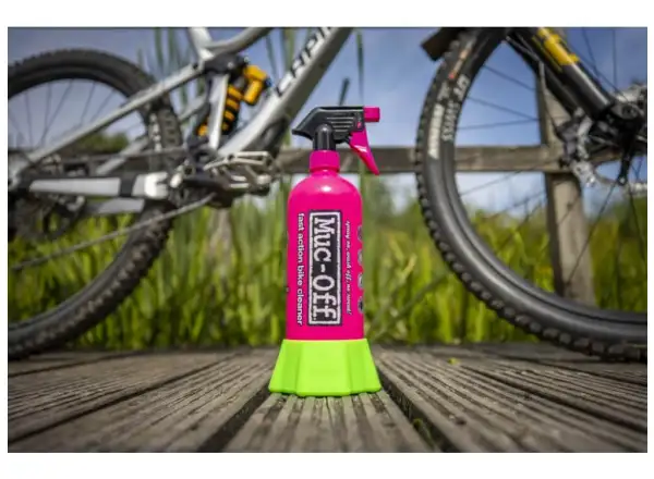 Reinigungsset Muc Off Flasche und Punk Powder