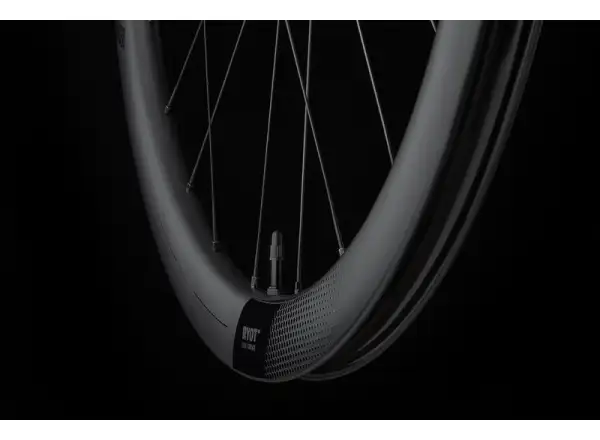 FFWD RYOT44 FFWD 2:1 Straßenkarbonräder MattSchwarz Tubeless, Nabe XDR