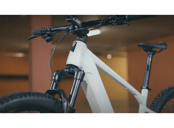 Superior eXP 8089 B Gloss Chrome/Matte Black E-Bike