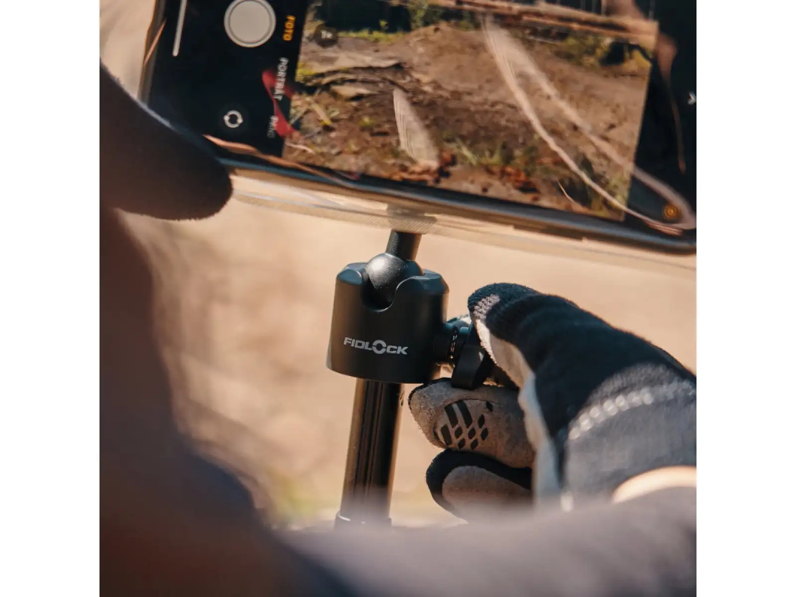 Fidlock Vakuumstativ und Selfie-Stange