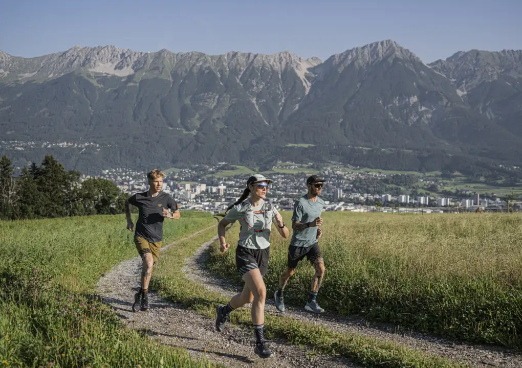 Dynafit Door to Trail: Neue Laufkollektion, die die Stadt mit den Bergen verbindet