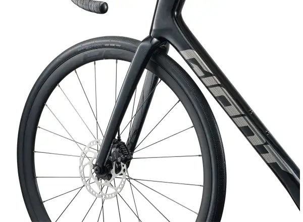 Giant Defy Advanced 2 Rennrad Abyss Black