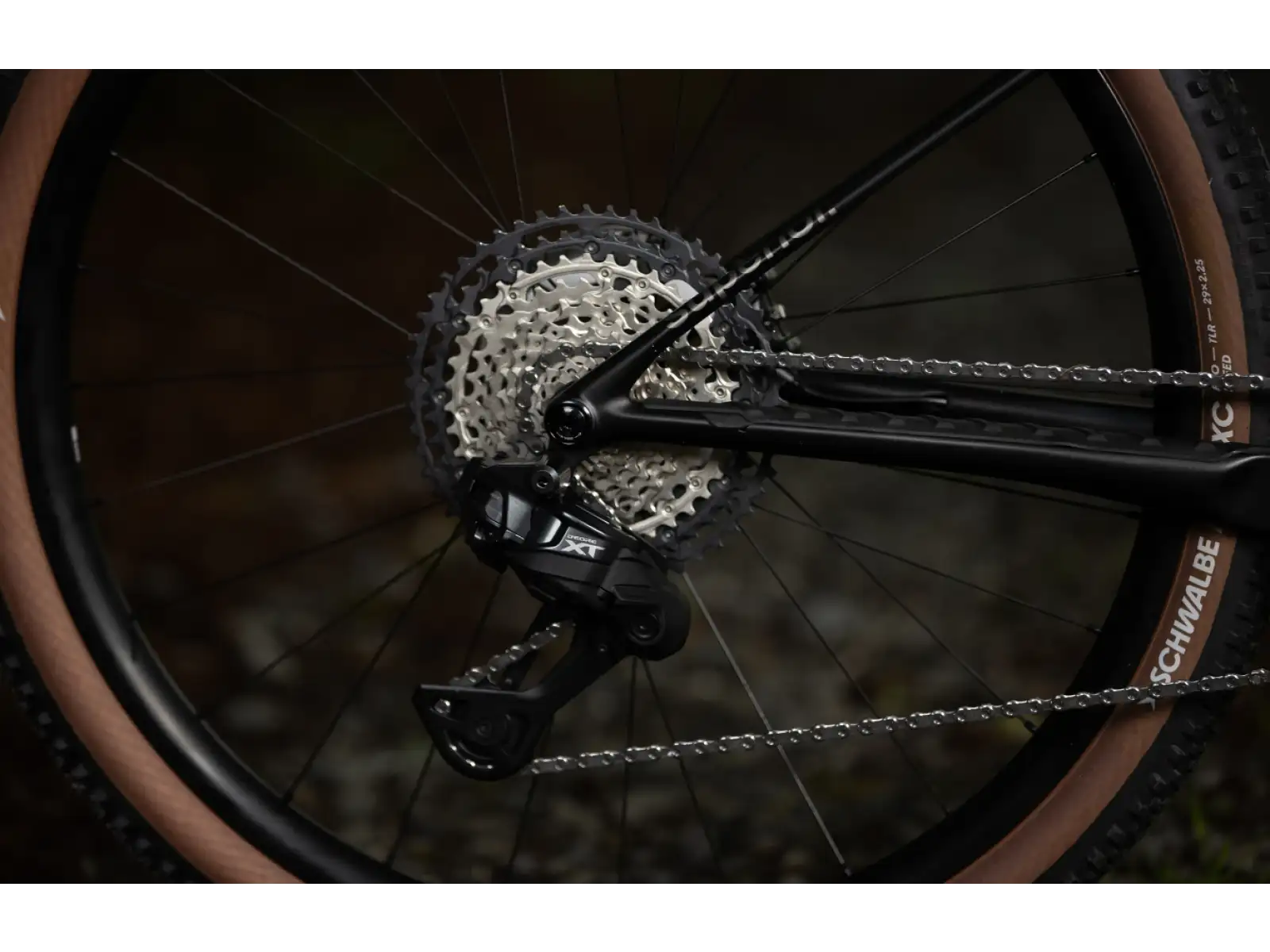 Superior XP 9.8 Mountainbike Matte Carbon/Dark Chrome