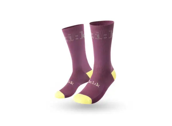 Fizik Team Edition Fahrradsocken Grape
