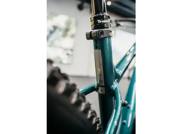 Nukeproof Tracker Pro 275 Cues 1x11 kolo Petrol Green/Chrome