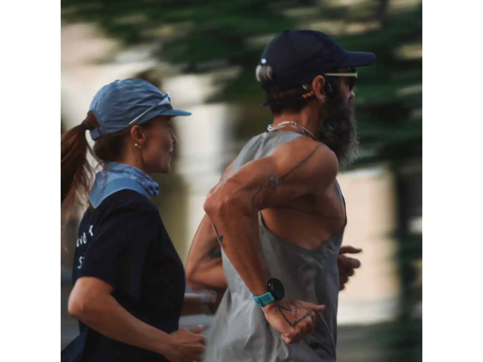 Suunto Race 2 Smartwatch wave blue