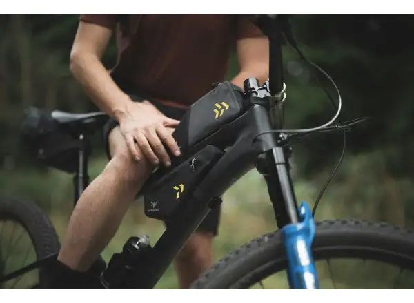 Apidura Backcountry Oberrohrtasche 1 l
