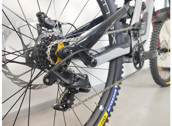 GT Fury Custom Downhill-Bike Größe M.