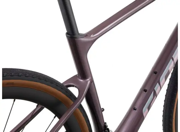Giant Revolt Advanced 0 Gravel-Bike in Holzkohlen-Pflaume