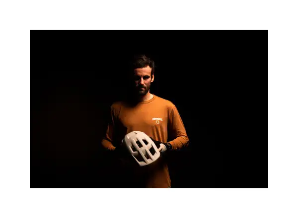 MET Revo Mips Helm Kilian Bron Limited Edition