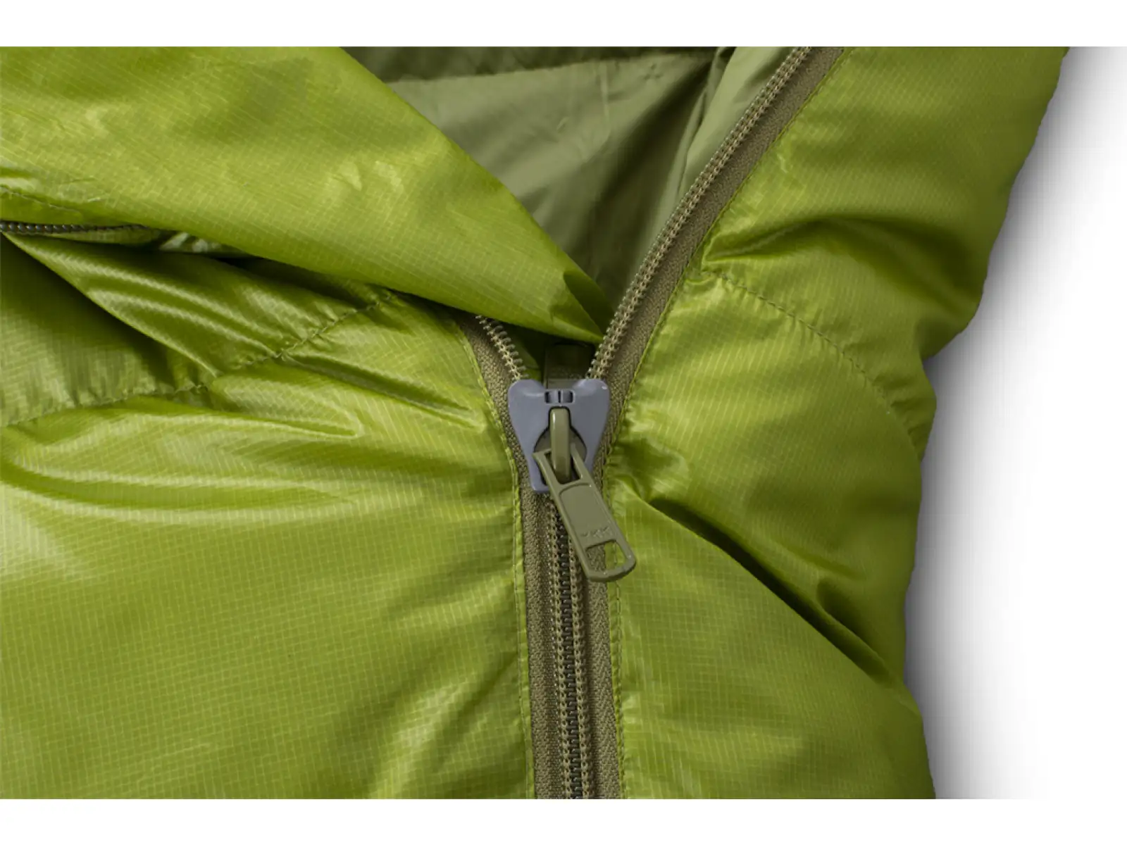 Pinguin Magma 630 Schlafsack -12°C 185 cm rot
