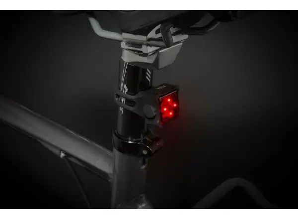 AXA Niteline T4-R Vorder- und Rücklicht