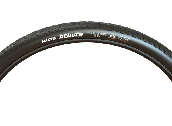 Maxxis Reaver 700x45C EXO TR Schotterreifen mit Kevlar in Schwarz.