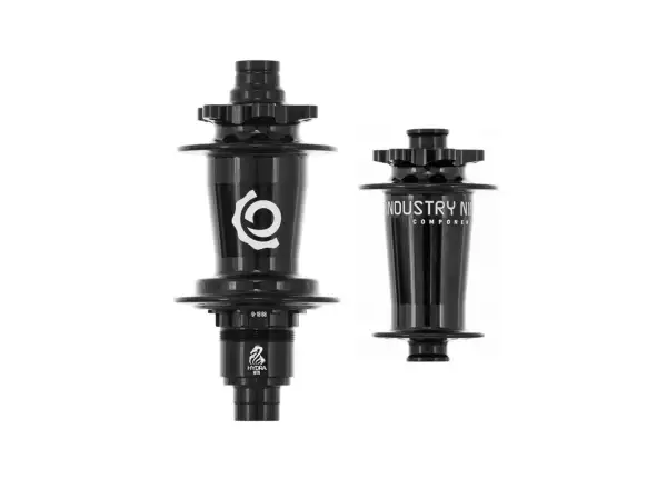 Industry Nine ISO 6B Hydra Classic Boost Laufradsatz mit 32 Löchern in Schwarz Nuss für XD.