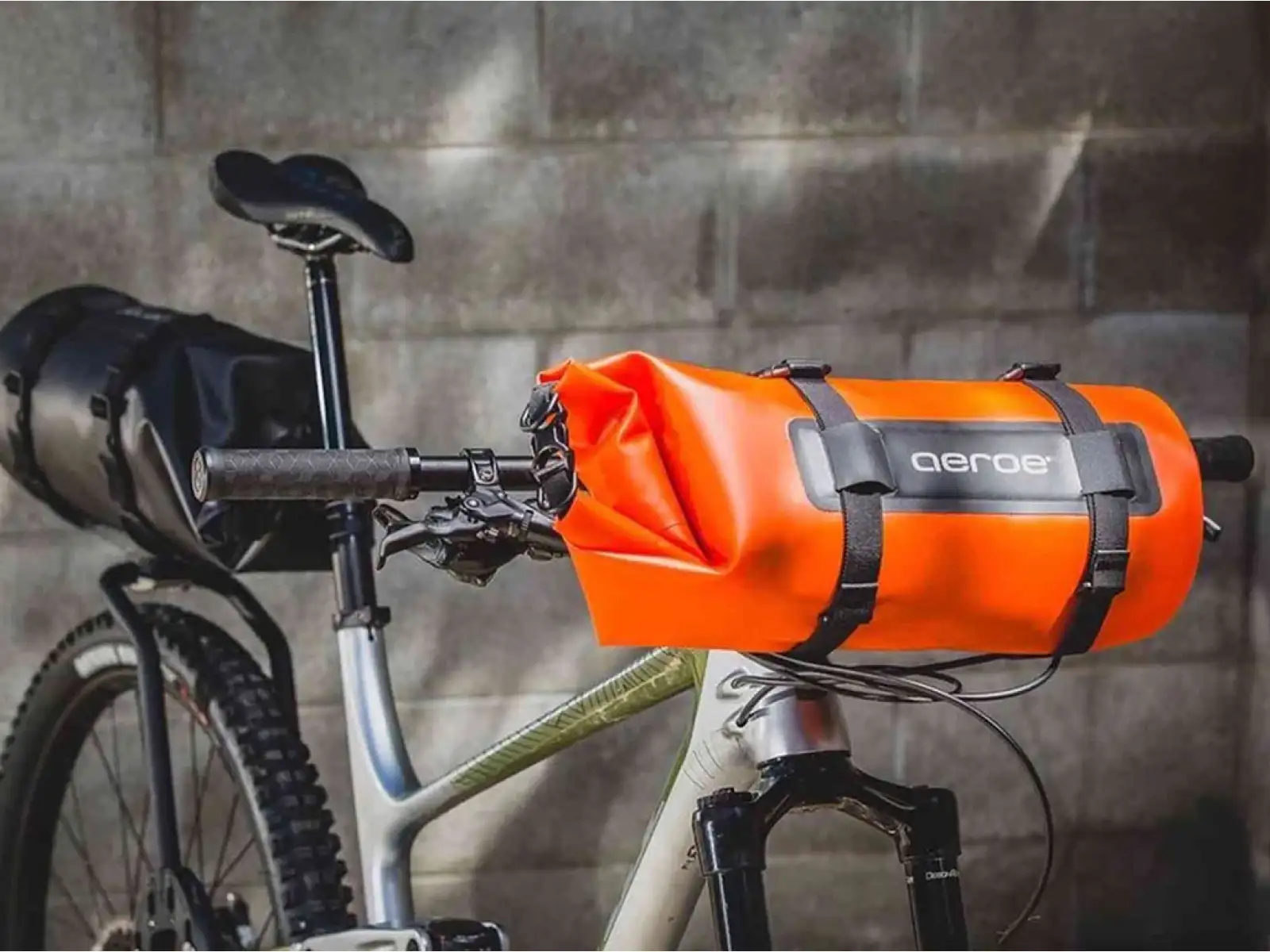 Aeroe Heavy Duty Lenkertasche 8 l orange