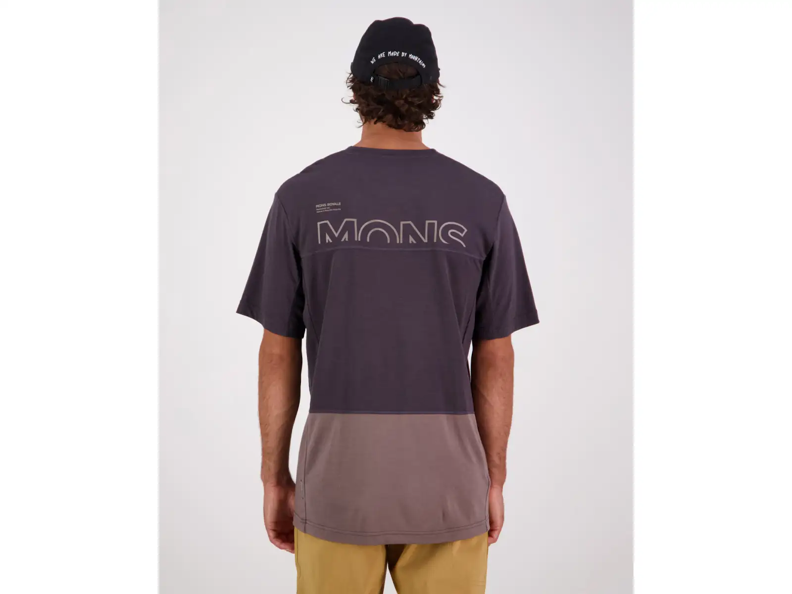 Mons Royale Tarn Merino Shift Herren T-Shirt mit kurzen Ärmeln in Iron Shale.