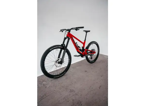 Nukeproof Giga Carbon Pro 290 T-GX vollgefedertes Fahrrad Red