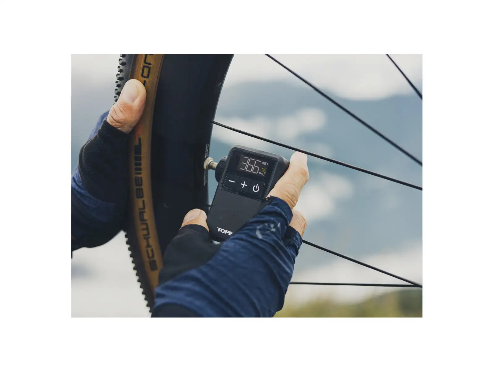 Topeak Pumpe E-booster Digital Mini