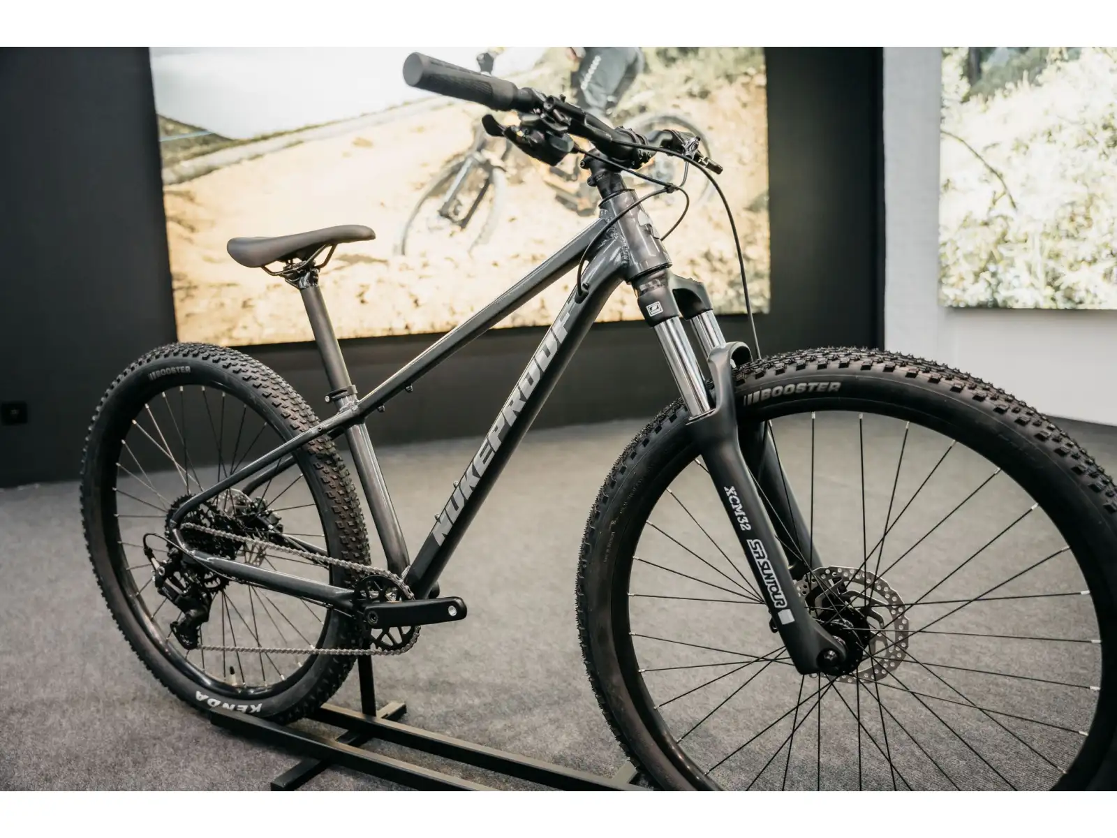 Nukeproof Tracker Sport 275 Essa 1x8 Mountainbike Black/Bronze