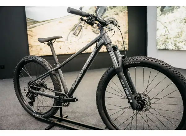 Nukeproof Tracker Sport 275 Essa 1x8 Mountainbike Black/Bronze