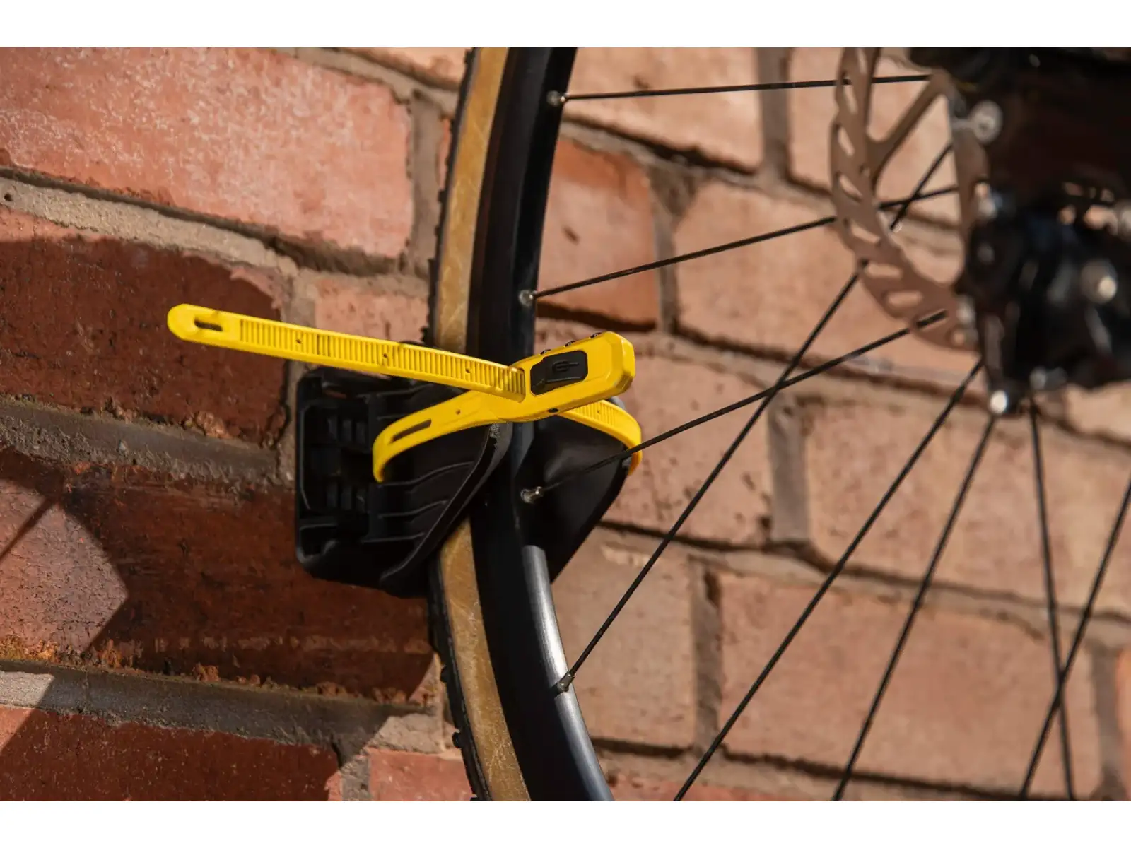 Hiplok Halter – Jaw+ abschließbar