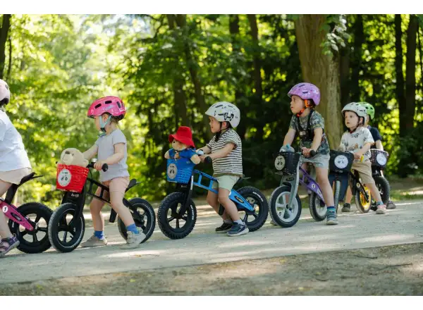 First Bike Street Kinderlaufrad orange