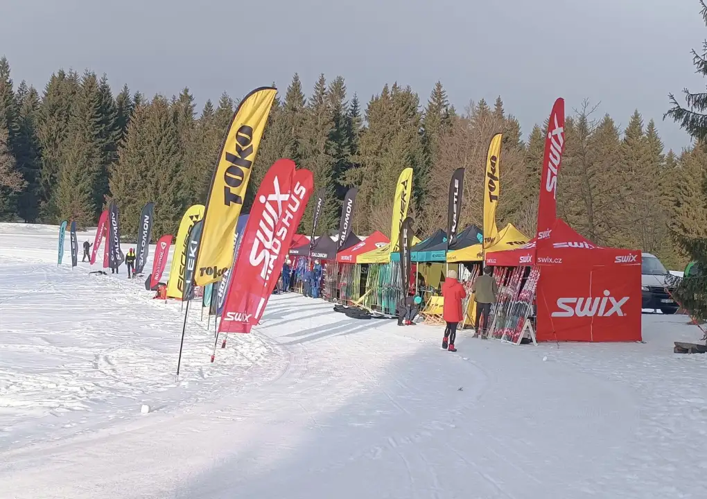 Koloshop hat die Neuheiten im Langlaufsport beim Nordic Winter Test 2025 getestet.