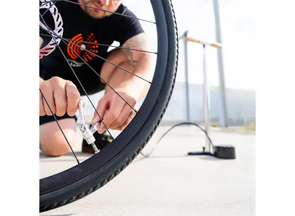 Lezyne Alloy Floor Drive 3.5 Werkstattpumpe mit Presta Pro Kopf