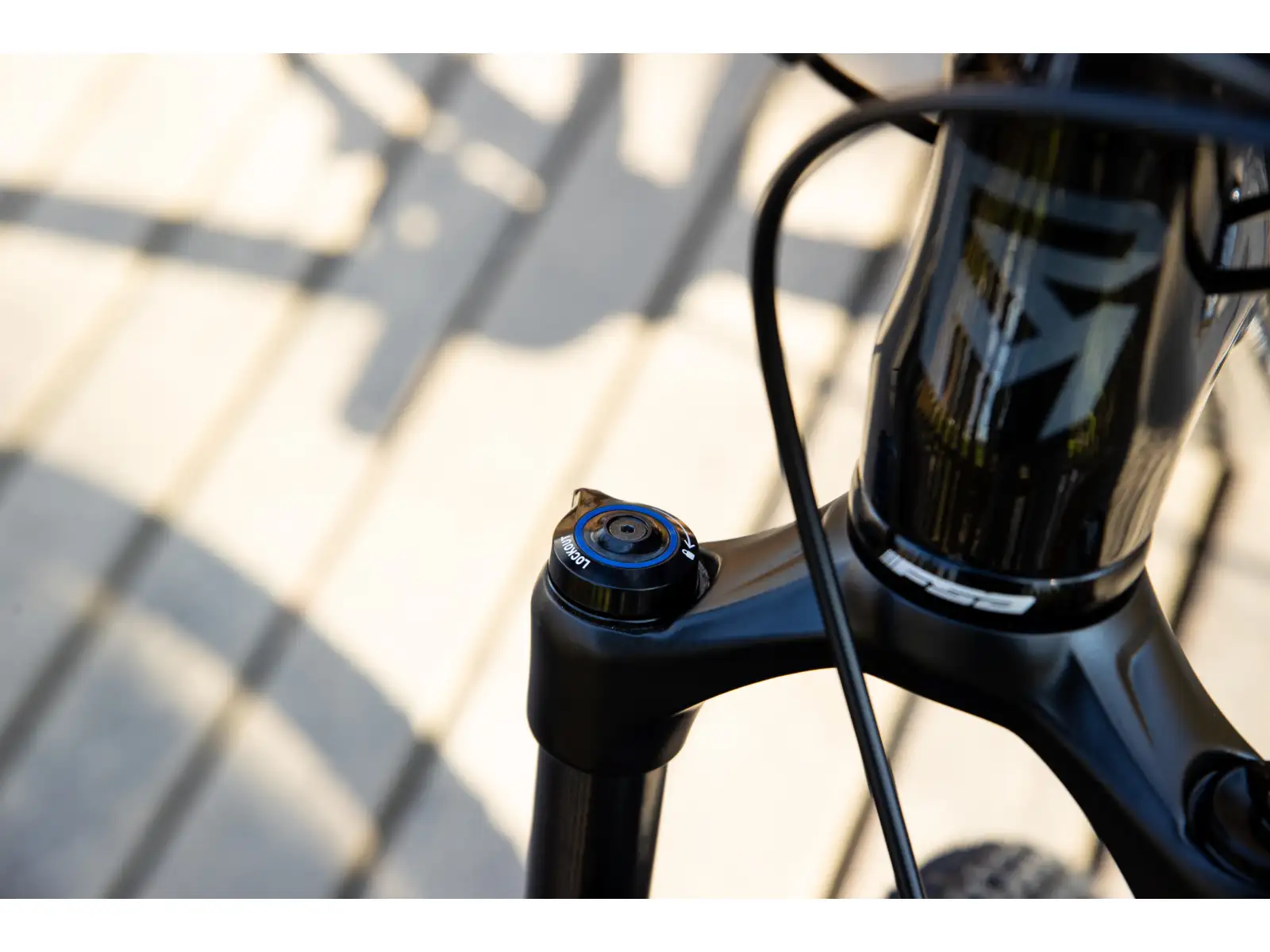 Rock Machine Blizz Cr 20 Mountainbike Gloss Basalt Black