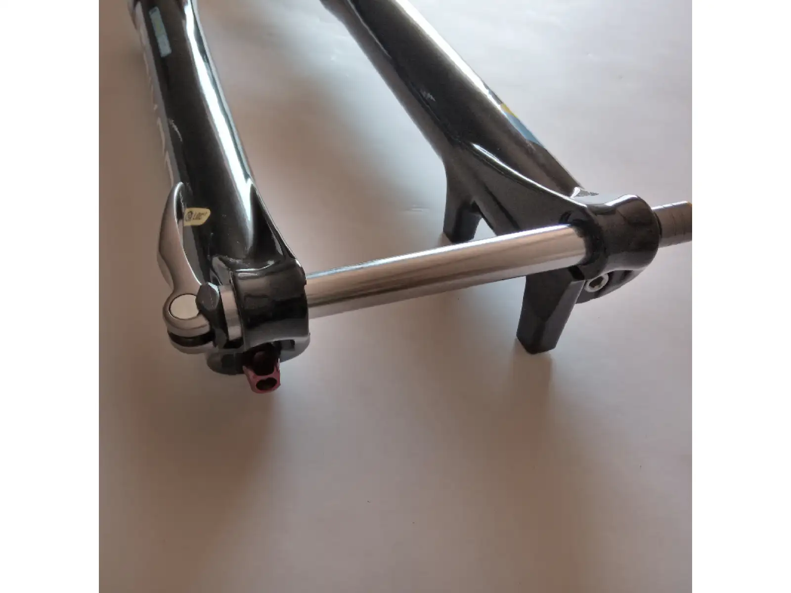 SR Suntour Epixon Elite TR RL-RC 140 mm 27,5" Luftfedergabel.