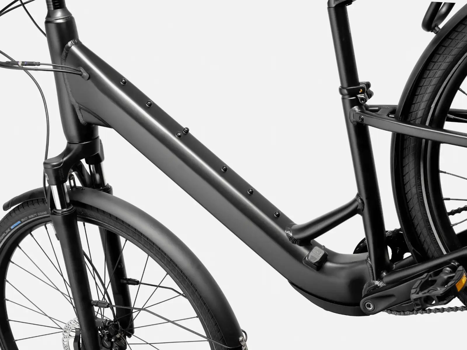 Cannondale Mavaro NEO SL 2 City E-Bike mit tiefem Einstieg Black Cherry