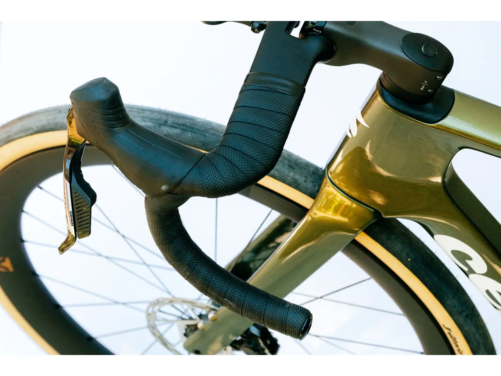 Cervélo Aspero-5 SRAM Red AXS 1 Digital Moss Fahrrad