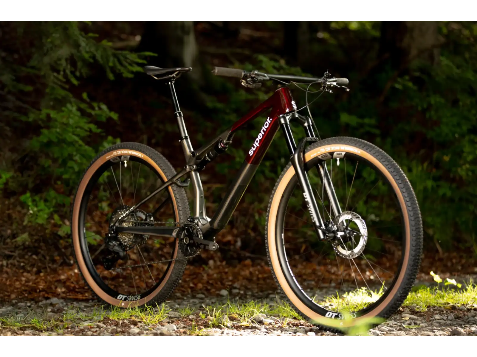 Superior Full‑Suspension Bike – XF 9.6 Team Gloss Carbon/Red
